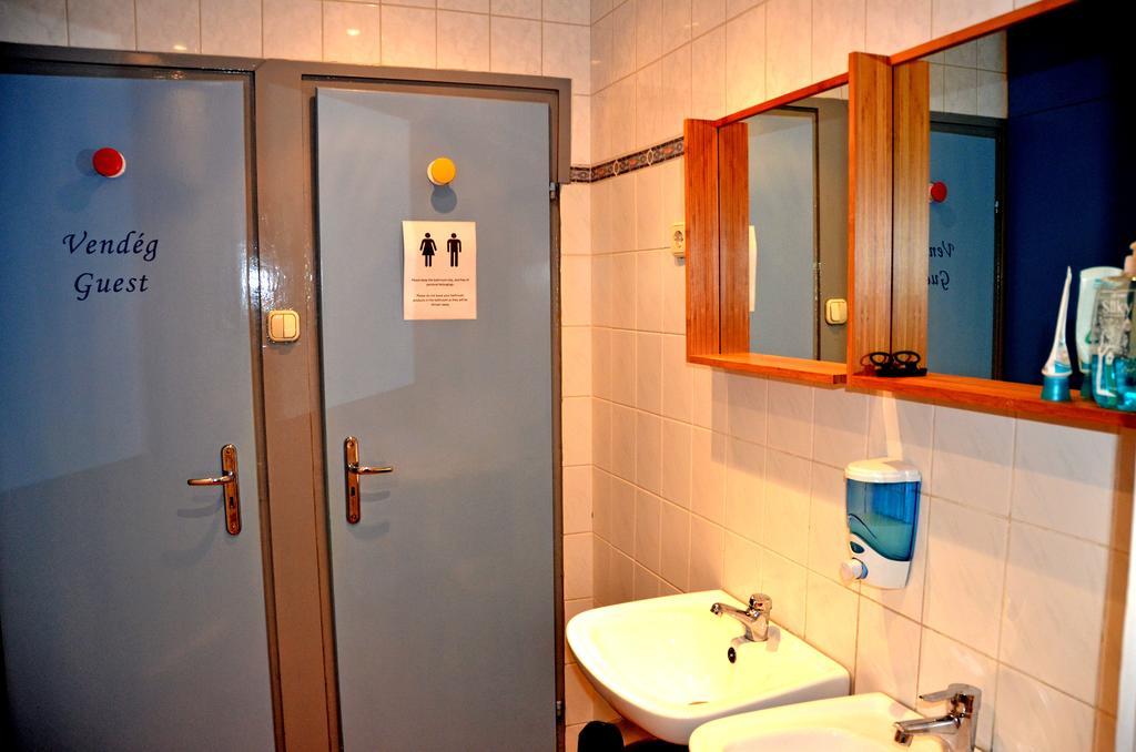 Cooltour Hostel Budapest Eksteriør billede